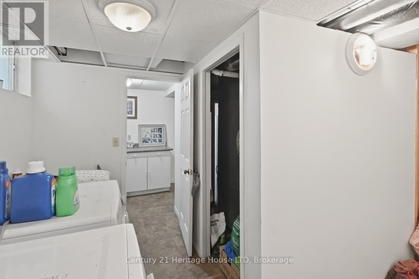 6864 SUNRISE COURT - Image 35