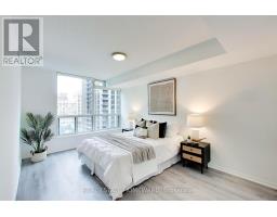 1511 - 750 Bay Street, Toronto, ON M5G1N6 Photo 9
