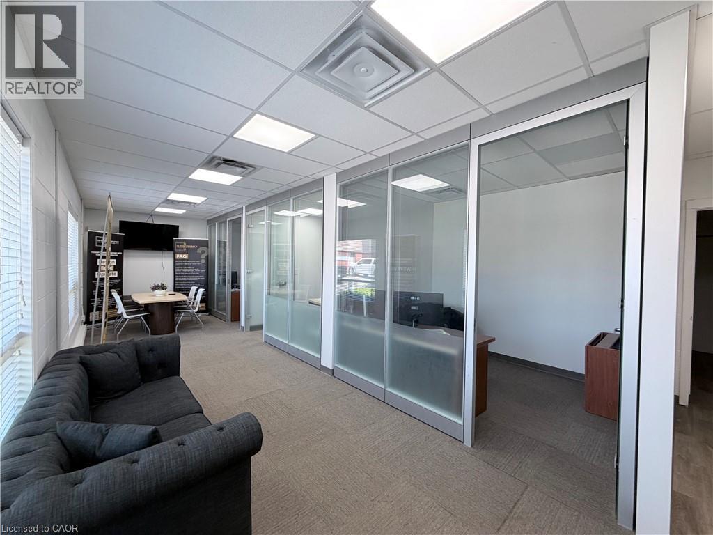 3295 MAINWAY Drive Unit# 6, Burlington — photo 2