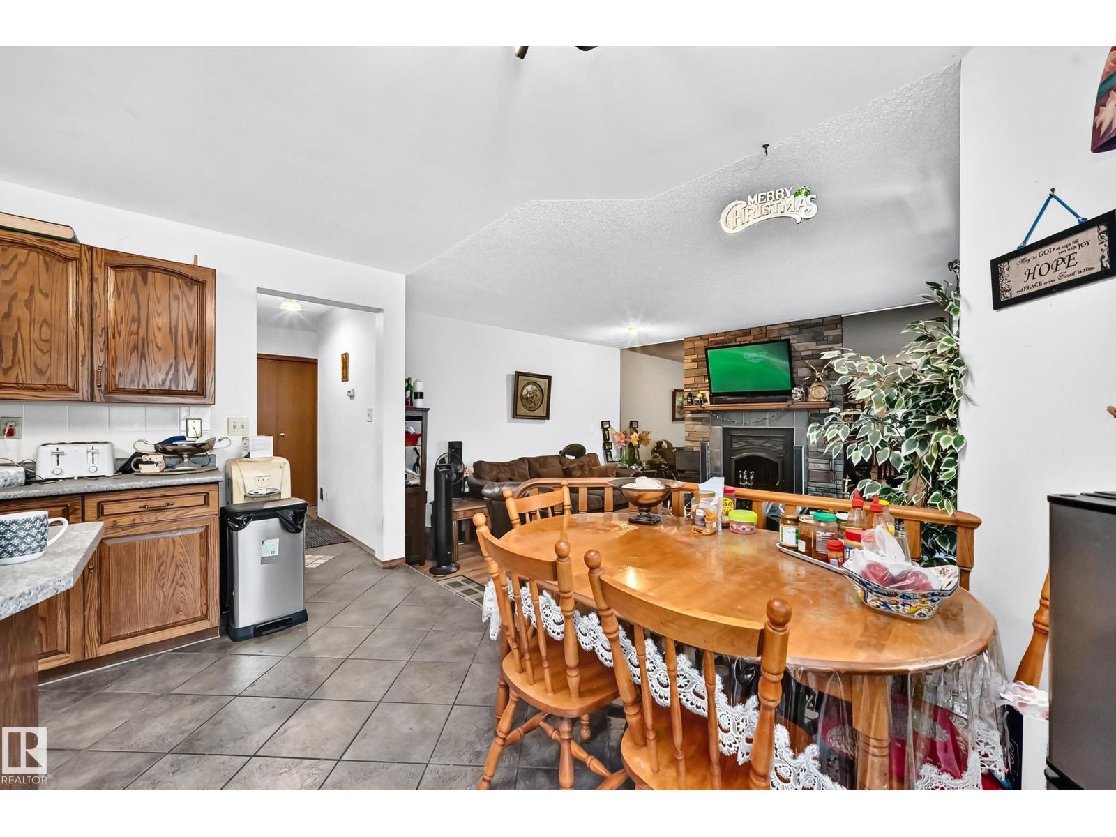 6 ATKINSON PL - Image 20