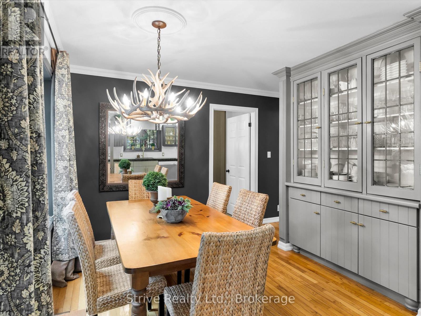 1035 GEORGE ROAD - 7