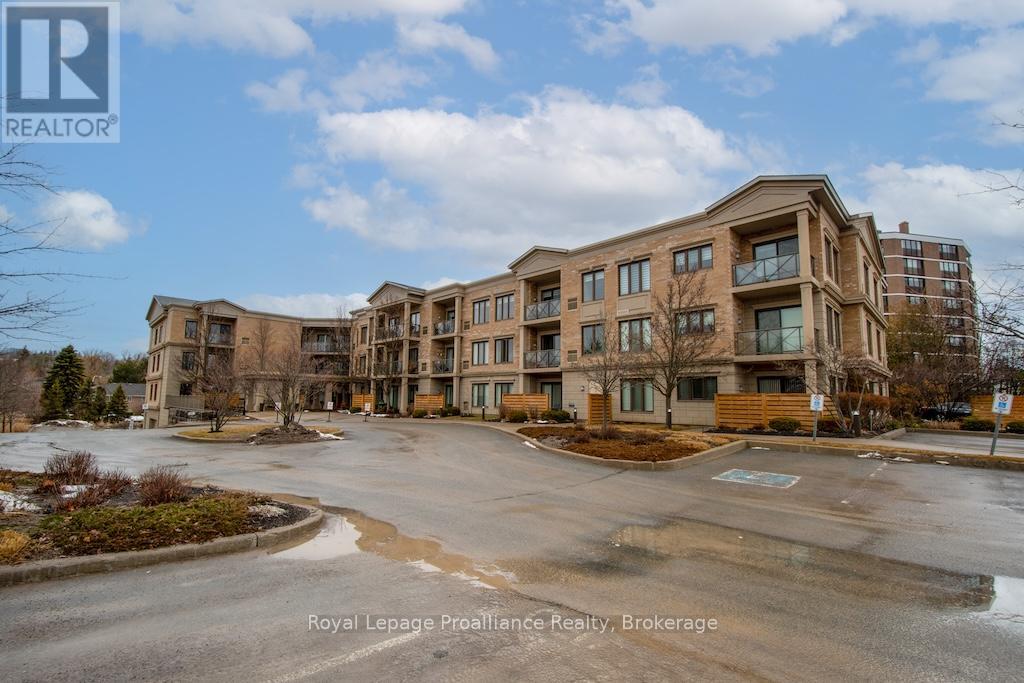 #212 869 CLONSILLA AVENUE - 2