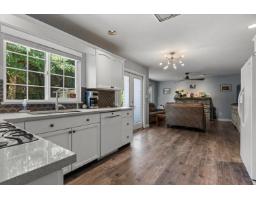 6045 Glenroy Drive, Sardis South, Chilliwack, BC V2R2H8 Photo 14