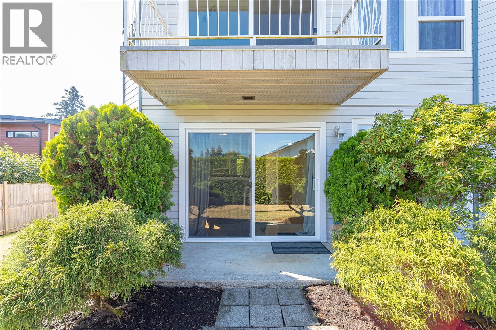 #104 435 Morison Ave - 27