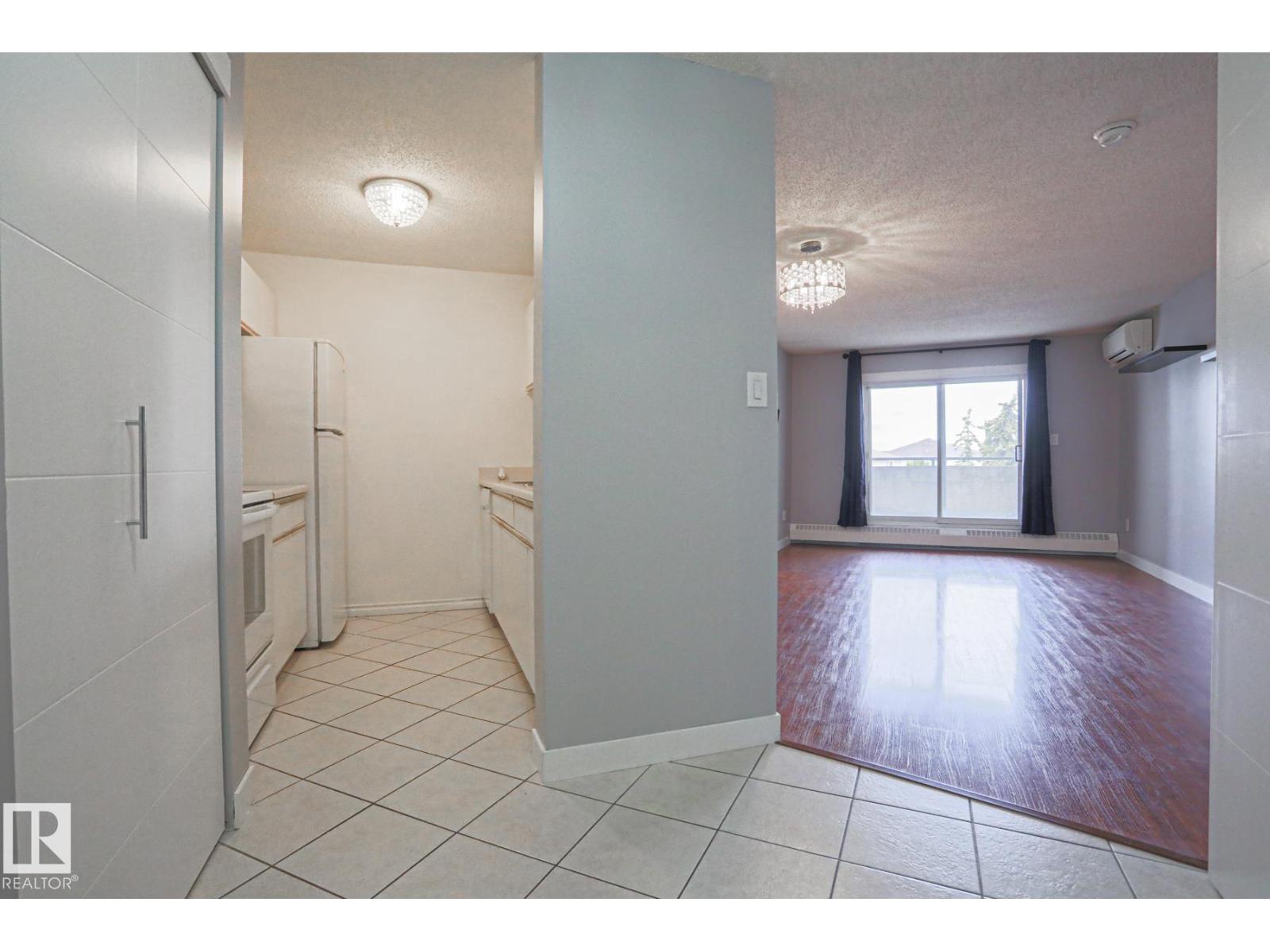 #208 6710 158 AV NW, Ozerna, Edmonton photo 5