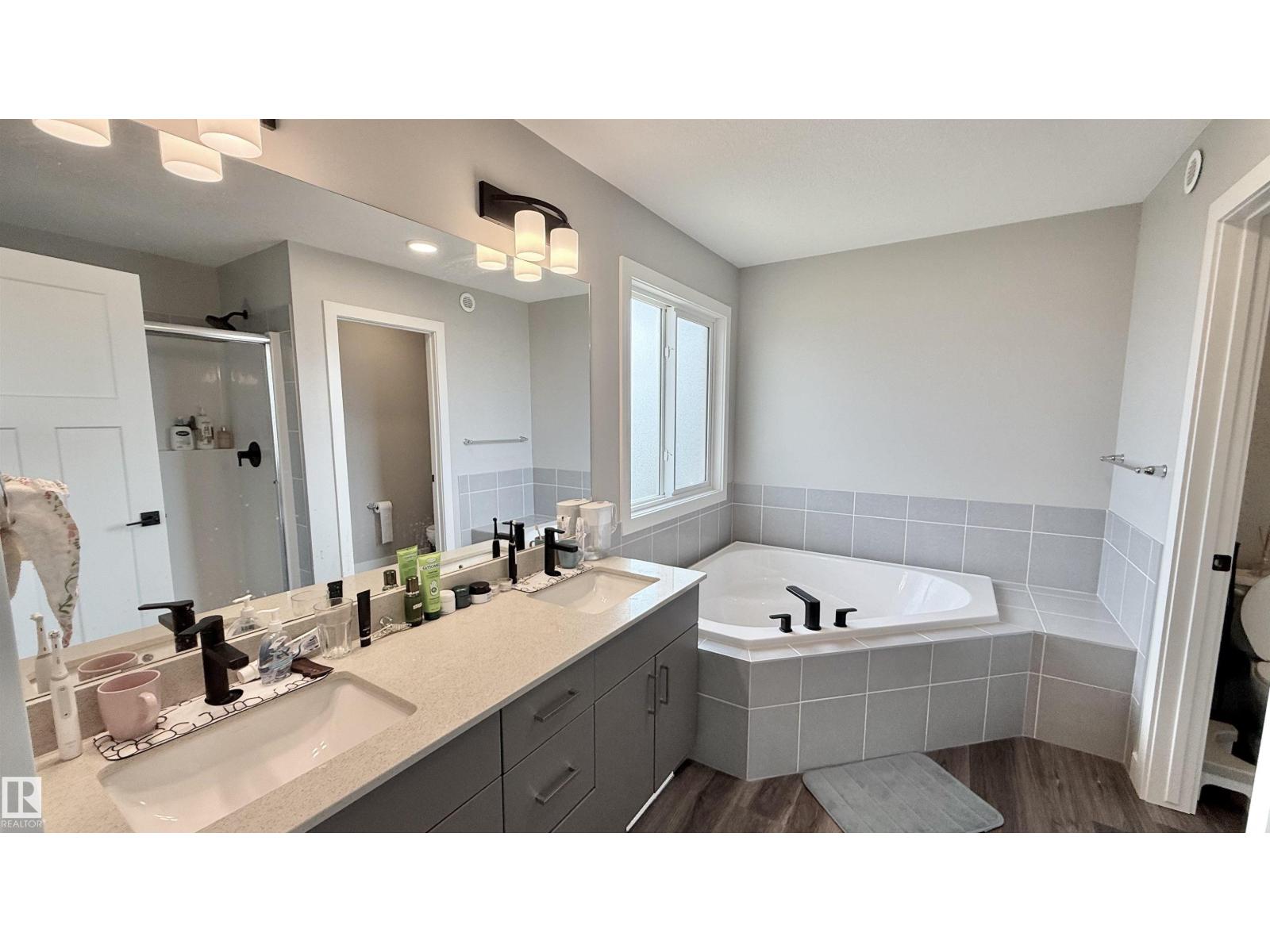 2531 194 ST NW - 31
