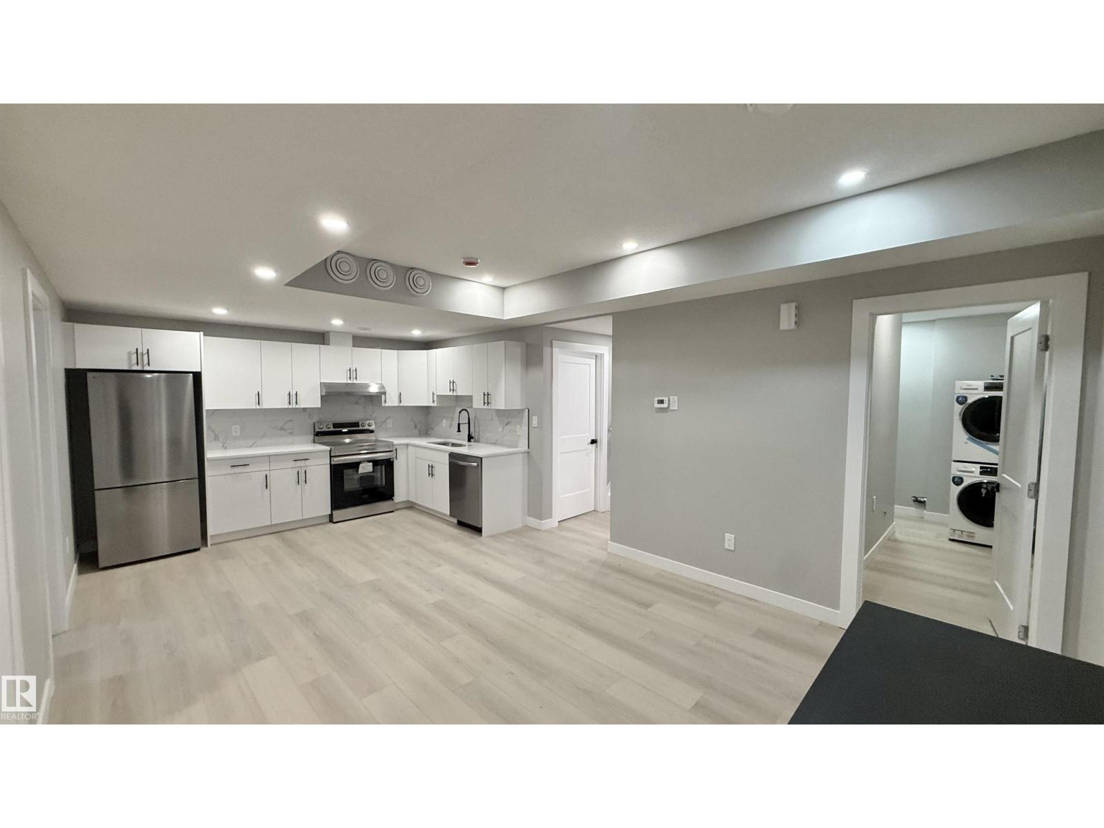 2531 194 ST NW - 47