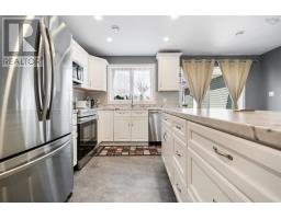 Mud room - 275 High Street, Pictou, NS B0K1H0 Photo 6
