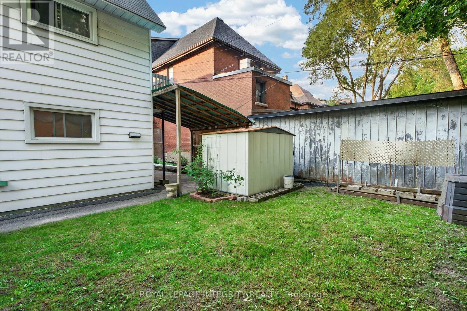 141 PERCY STREET - 37