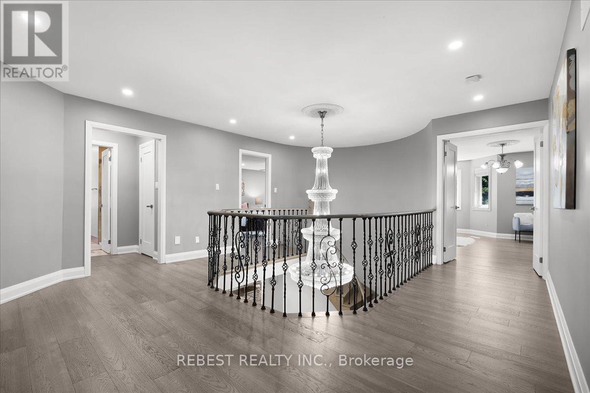 5090 MISSISSAUGA ROAD - 24