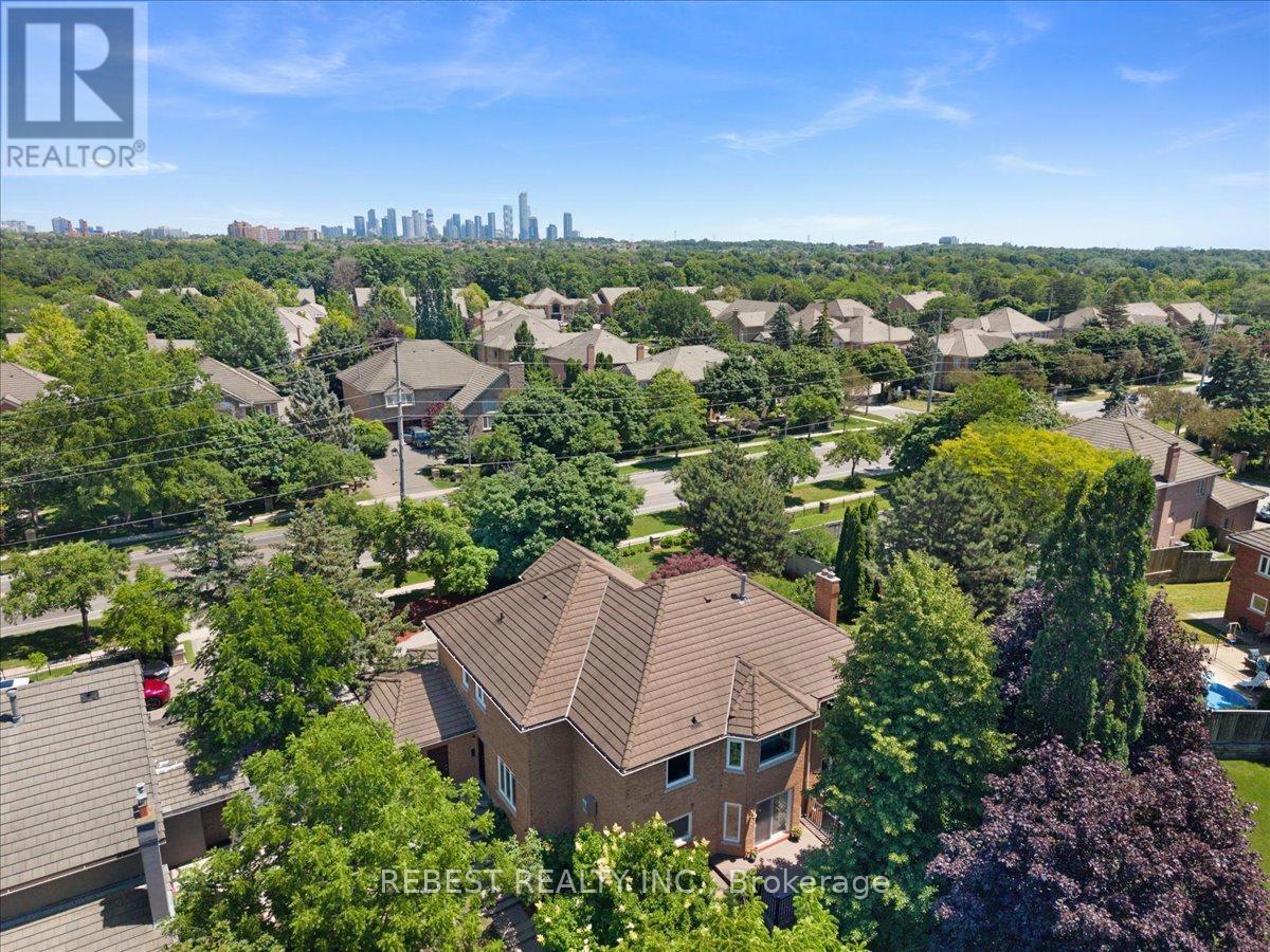 5090 MISSISSAUGA ROAD - 50