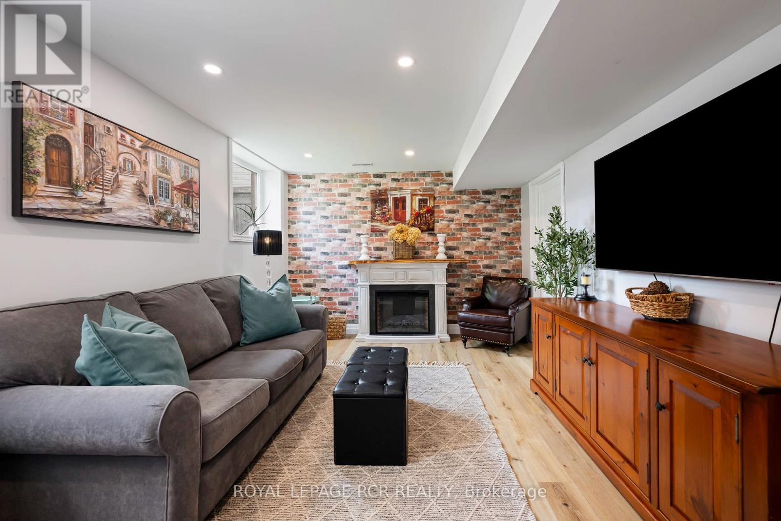 82 SPENCER AVENUE - 15