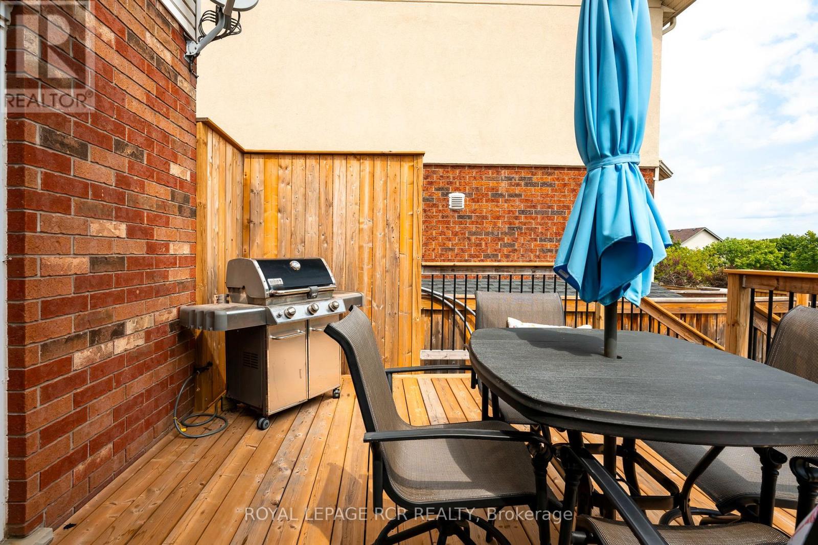 82 SPENCER AVENUE - 18