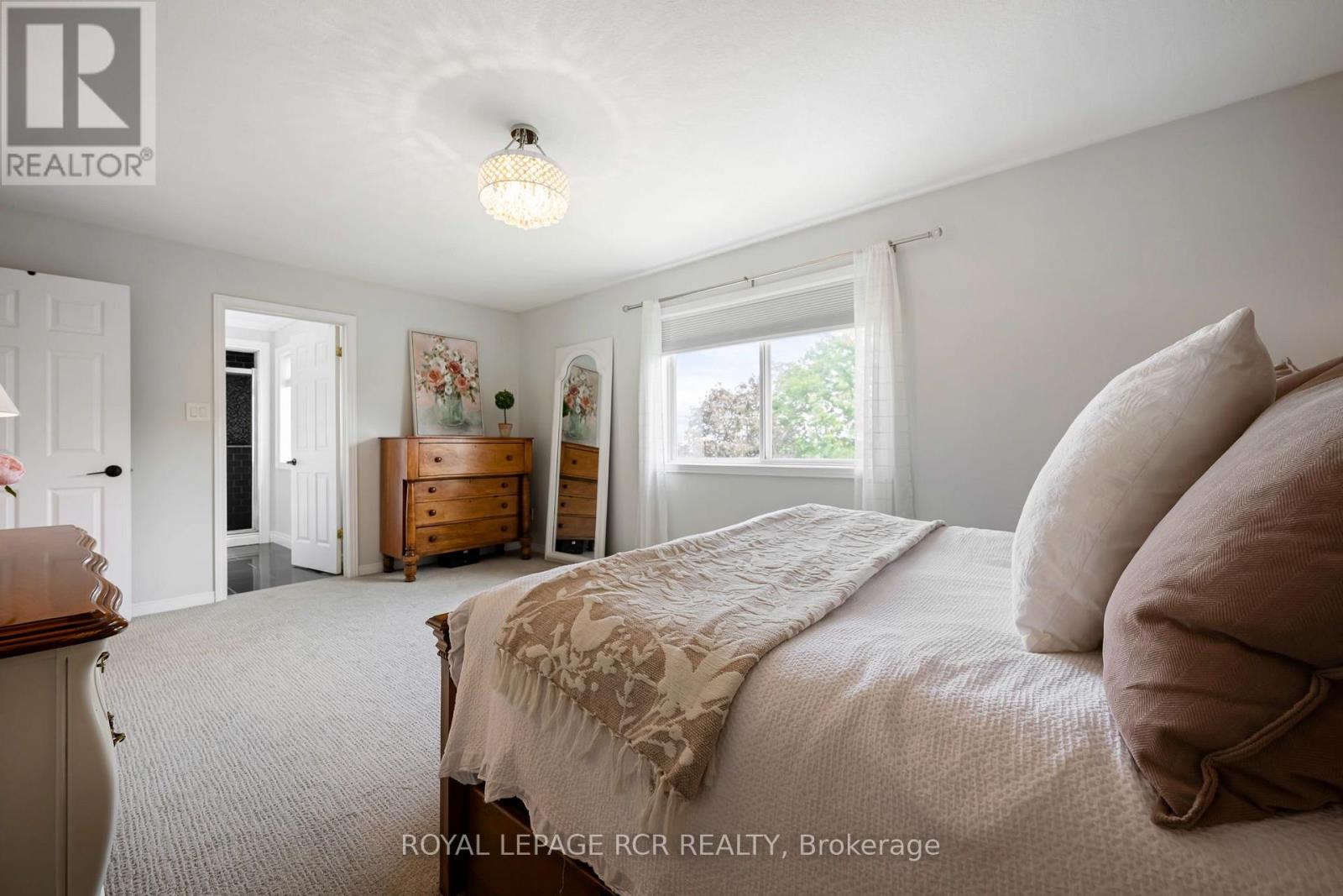 82 SPENCER AVENUE - 21