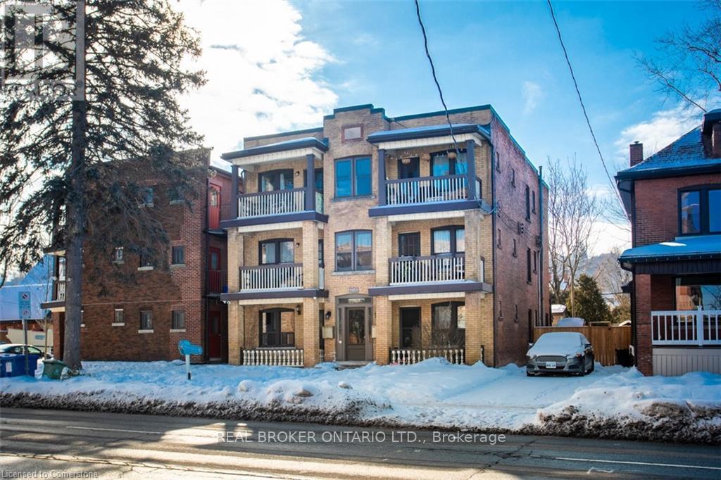 Photo of 479 Aberdeen Avenue