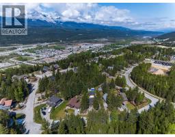 Bedroom - 1305 Stoney Lane Road, Golden, BC V0A1H3 Photo 8