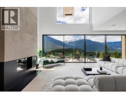 3824 Sunridge Drive, Whistler, BC V8E0W1 Photo 7