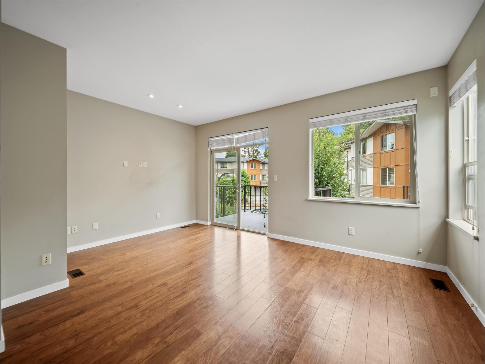 2 Bed, 3 Bath House for Sale in Abbotsford – 40 34248 KING ROAD, Abbotsford – MLS# R3153734 - Image 9