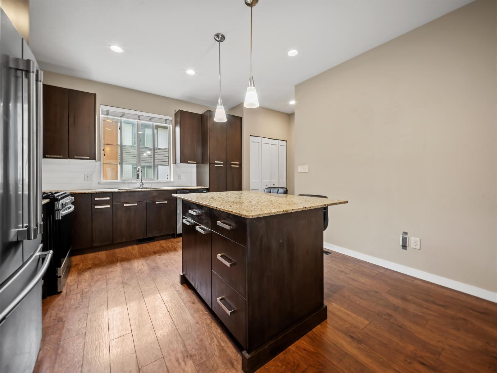 2 Bed, 3 Bath House for Sale in Abbotsford – 40 34248 KING ROAD, Abbotsford – MLS# R3153734 - Image 2