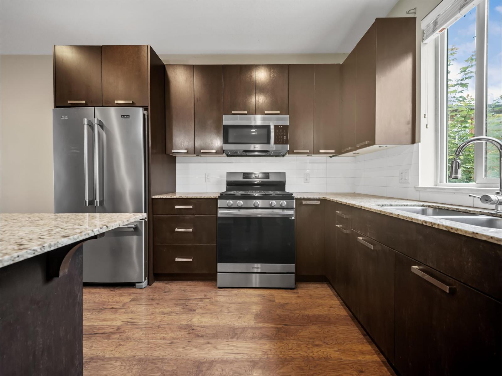 2 Bed, 3 Bath House for Sale in Abbotsford – 40 34248 KING ROAD, Abbotsford – MLS# R3153734 - Image 4