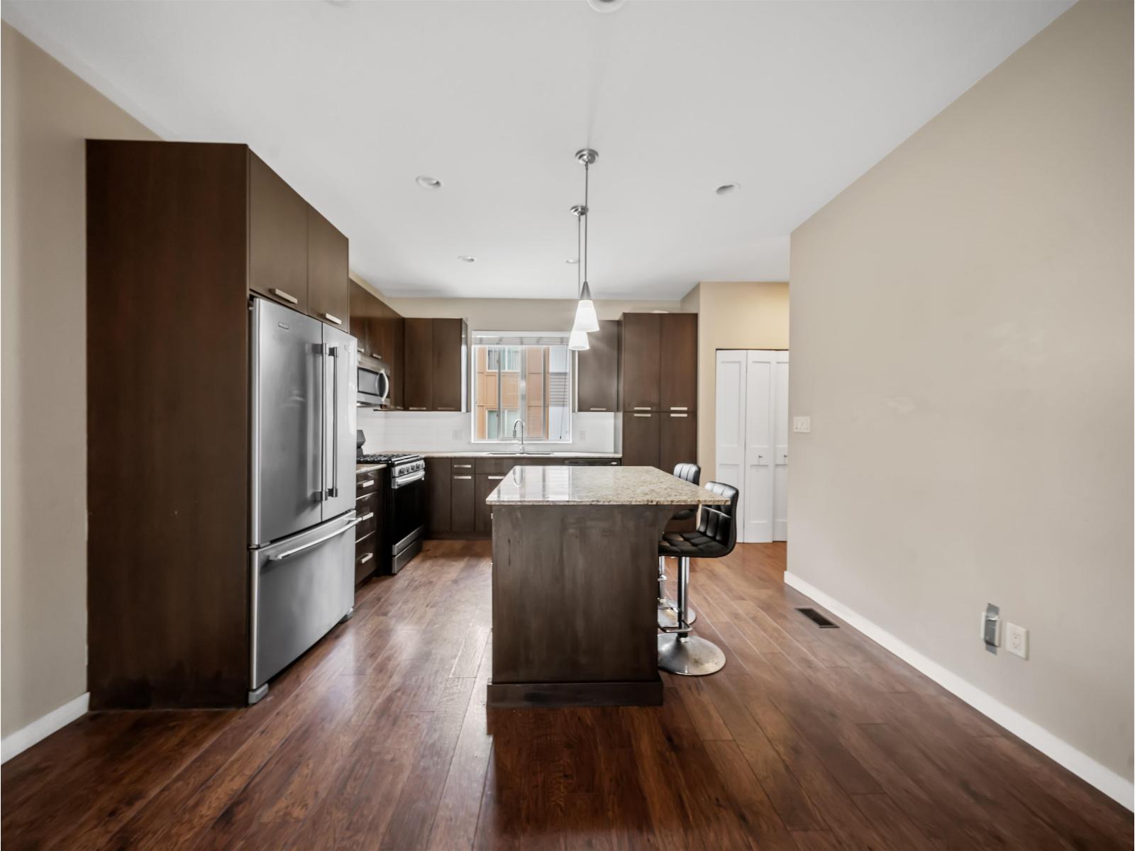 2 Bed, 3 Bath House for Sale in Abbotsford – 40 34248 KING ROAD, Abbotsford – MLS# R3153734 - Image 3