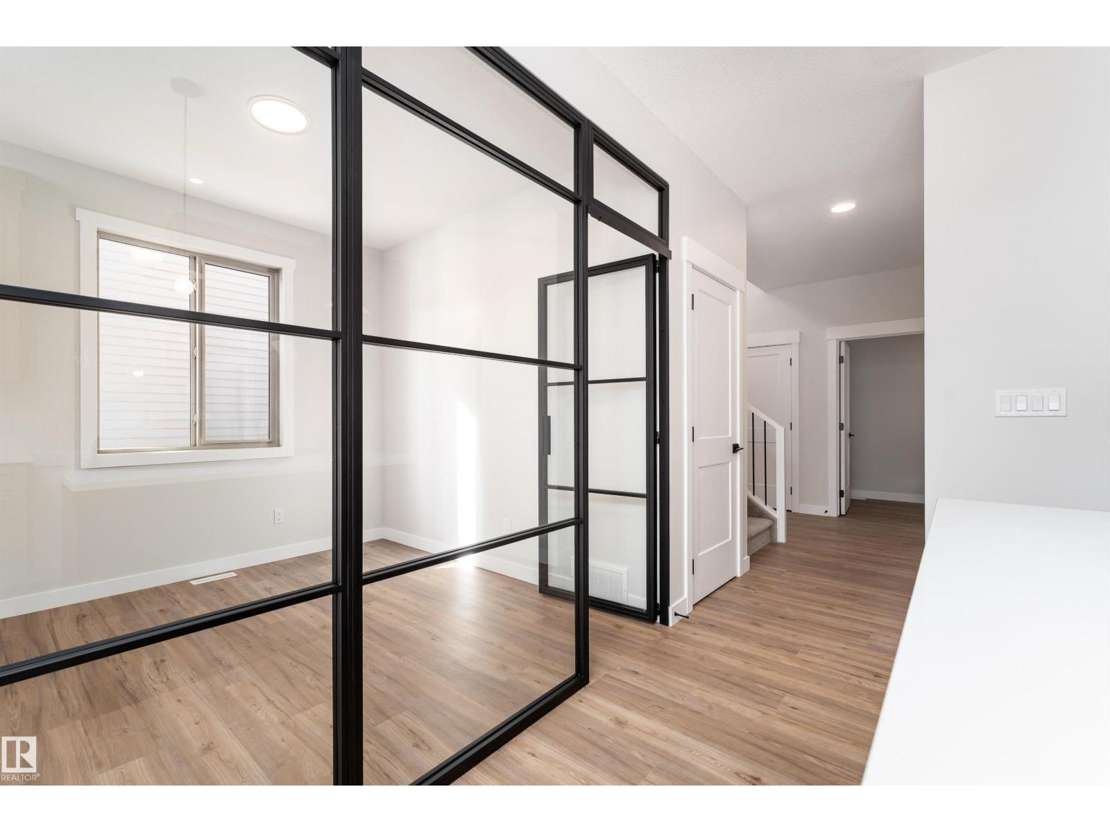 10 GABLE CM - 12