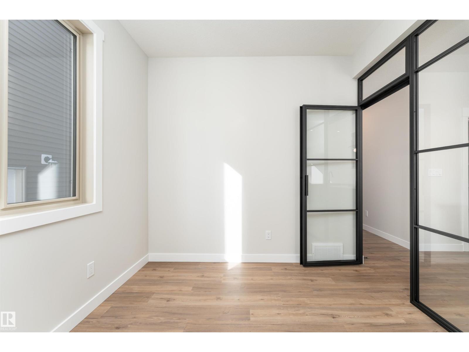 10 GABLE CM - Image 14