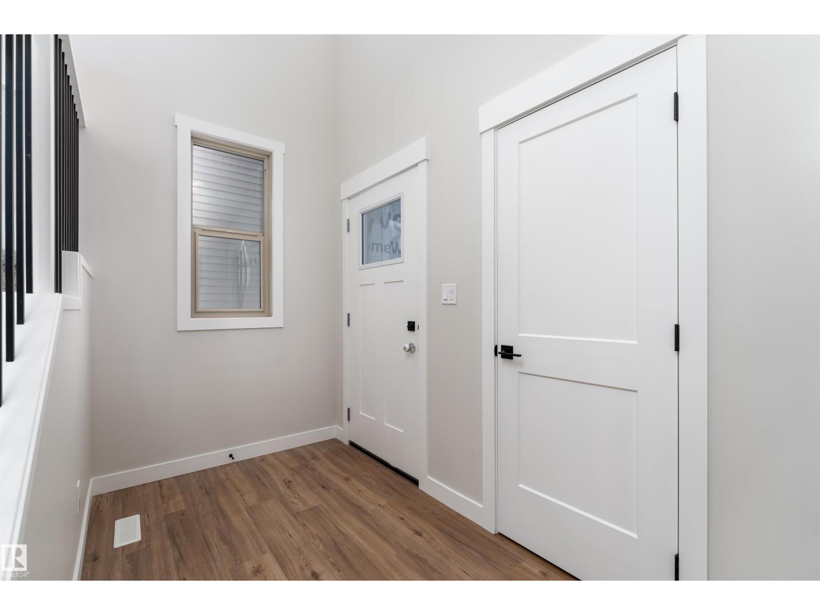 10 GABLE CM - Image 23