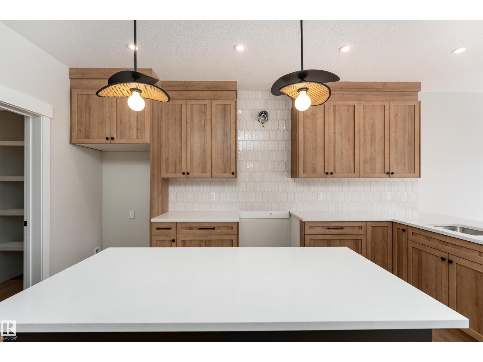 10 GABLE CM - Image 8