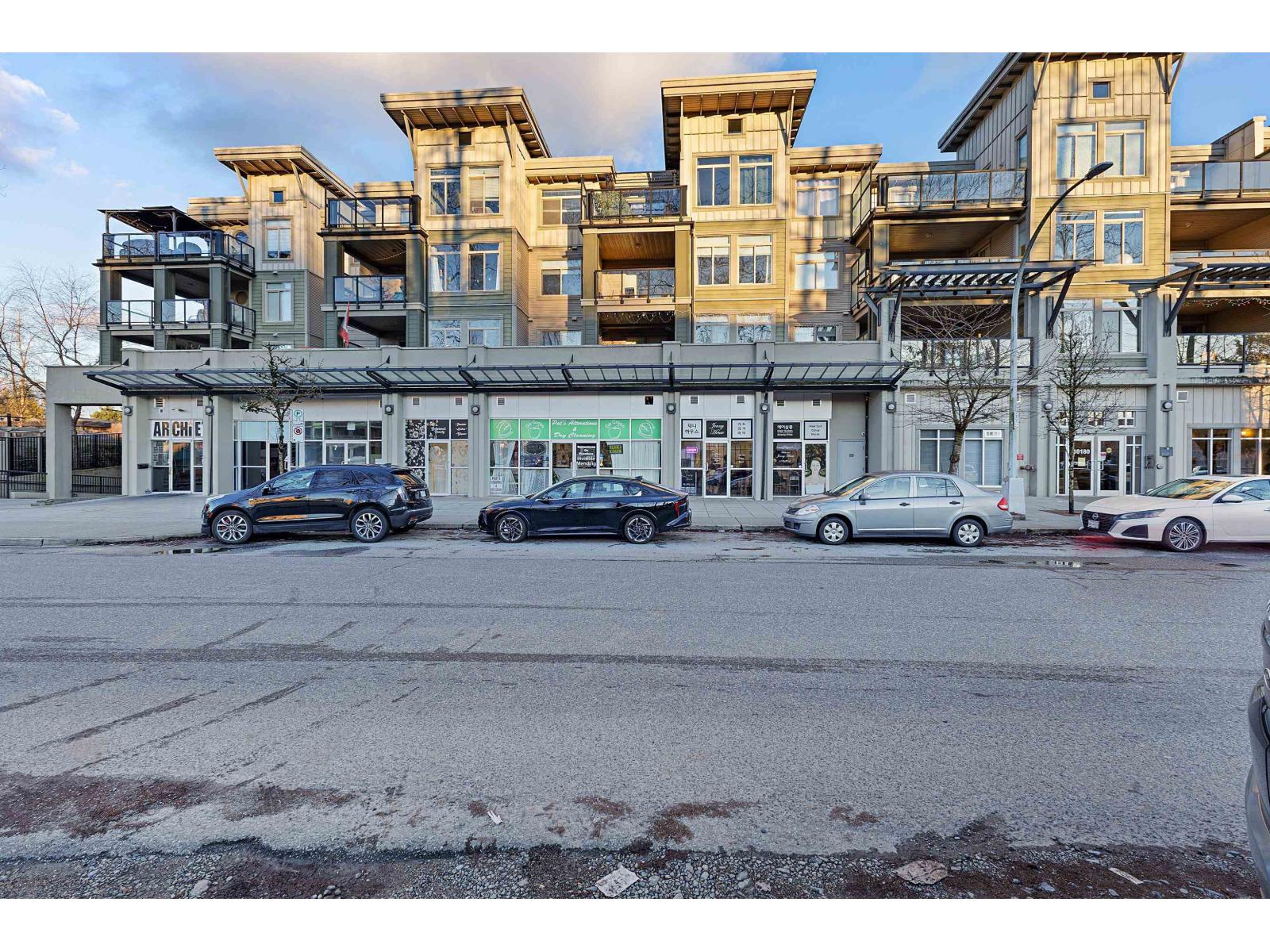 3 Bed, 2 Bath Apartment for Sale in Surrey – 318 10180 153 STREET, Surrey – MLS# R3153749