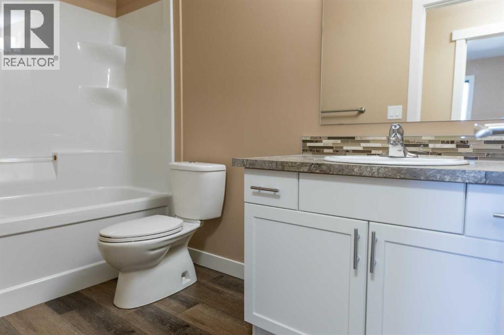 4729 49 Street - Photo 24