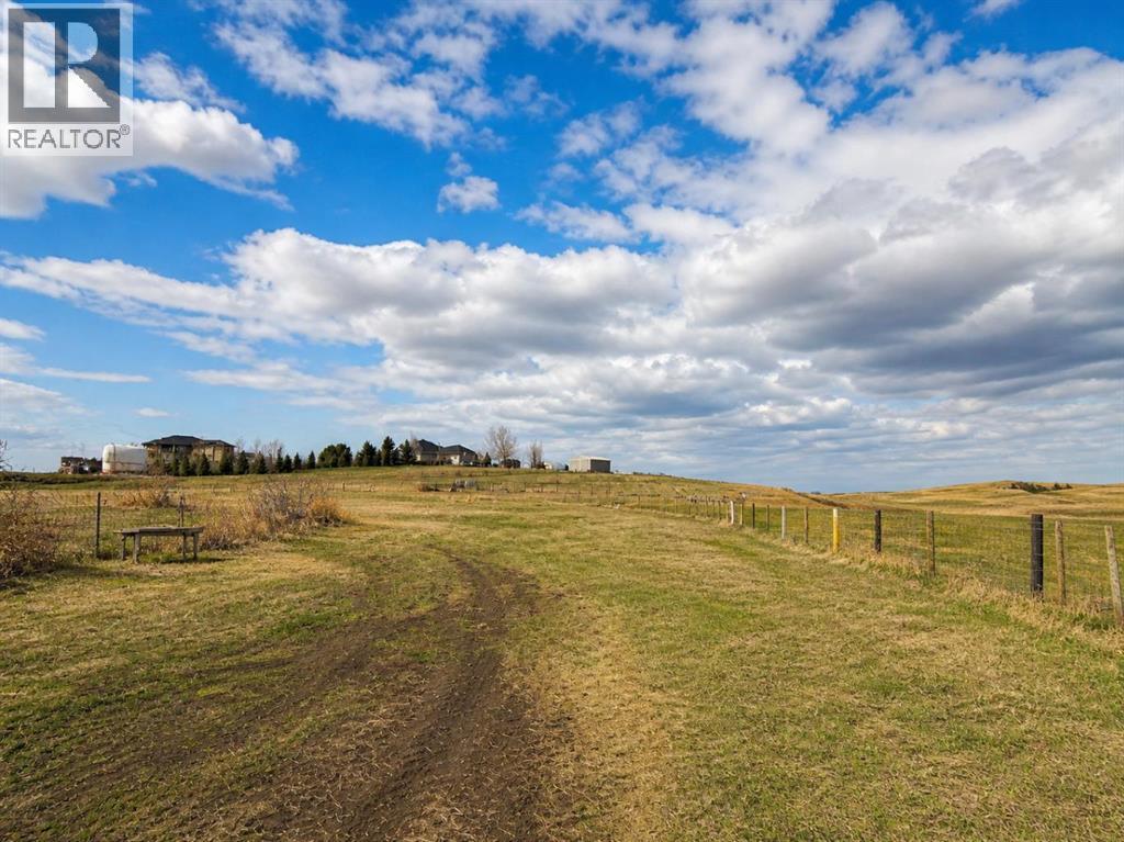 292234 Township Road 264 - 22