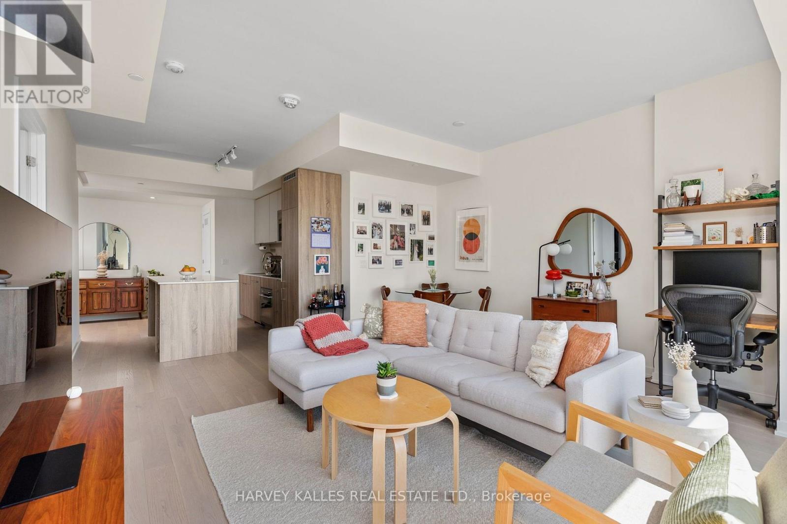 Photo of 840 St. Clair Avenue