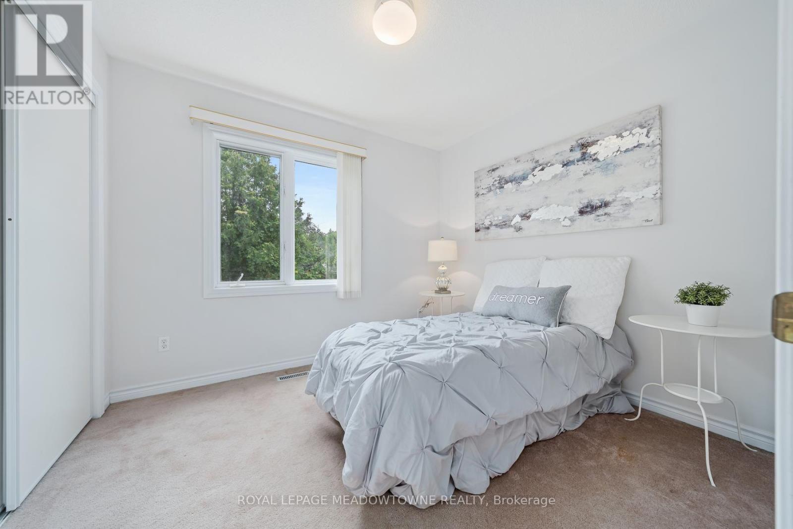 #11 76 RIVER DRIVE - Image 20