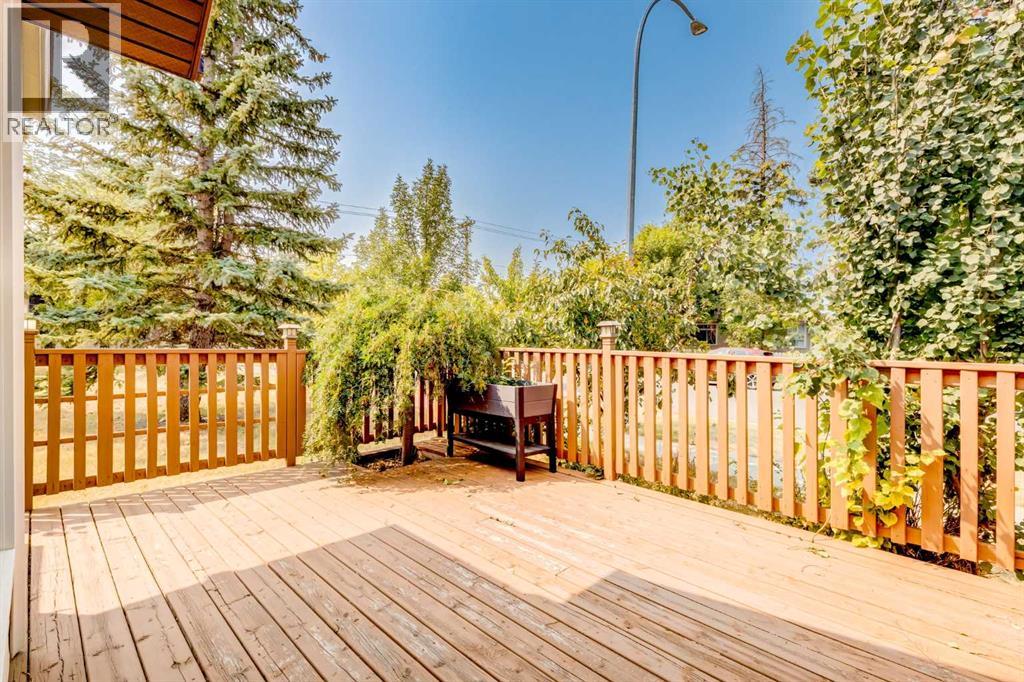 2234 15A Street SE, Inglewood, Calgary photo 2