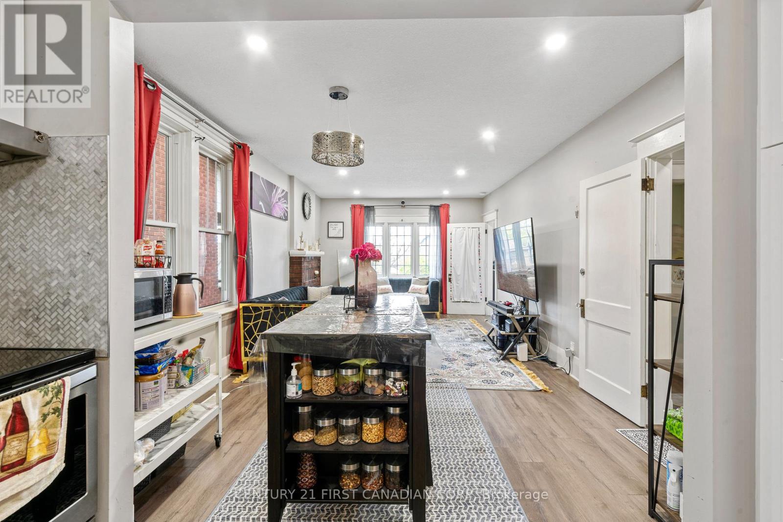 594 HIGHBURY AVENUE N - Image 13
