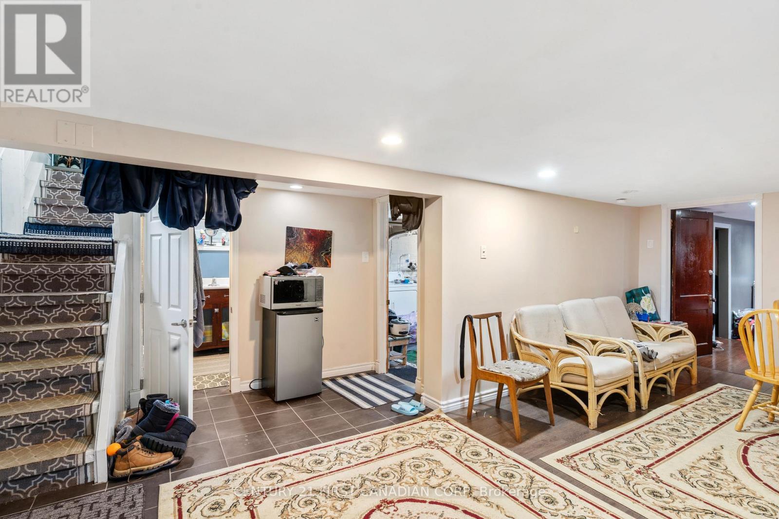 594 HIGHBURY AVENUE N - Image 22