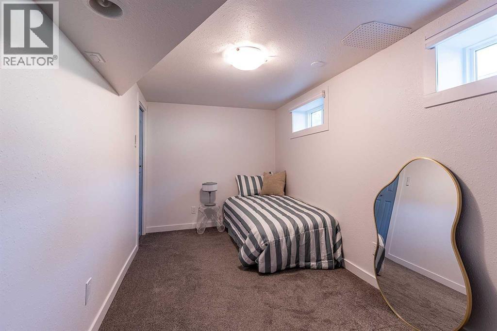 259 3 Street NW - Image 34
