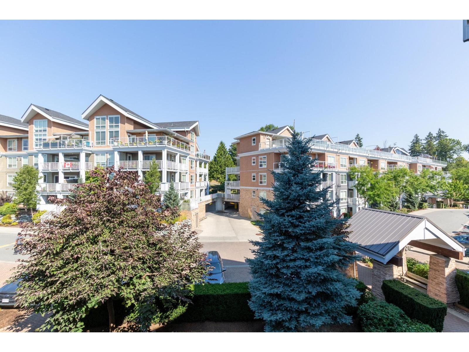 1 Bed, 1 Bath Apartment for Sale in Surrey – 307 6480 194 STREET, Surrey – MLS# R3153949 - Image 2