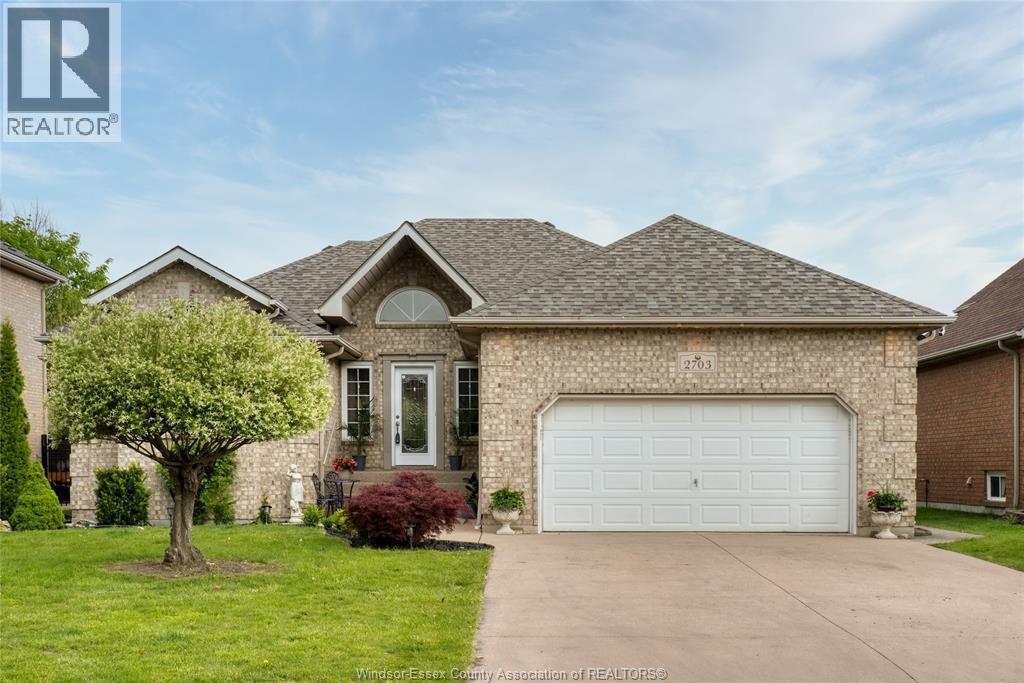 2703 LOMBARDY CRESCENT - 1