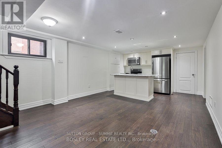 Photo of 136 Regina Avenue