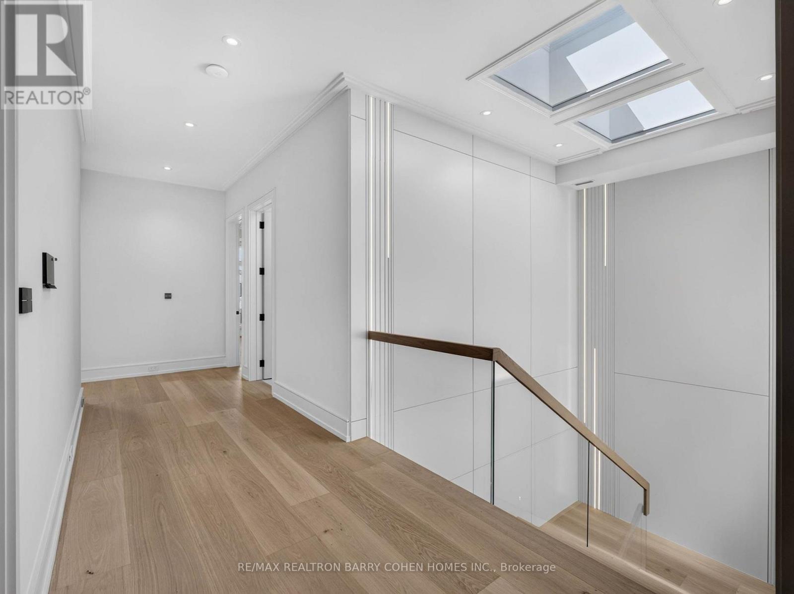 26 CLINTON DRIVE - 16