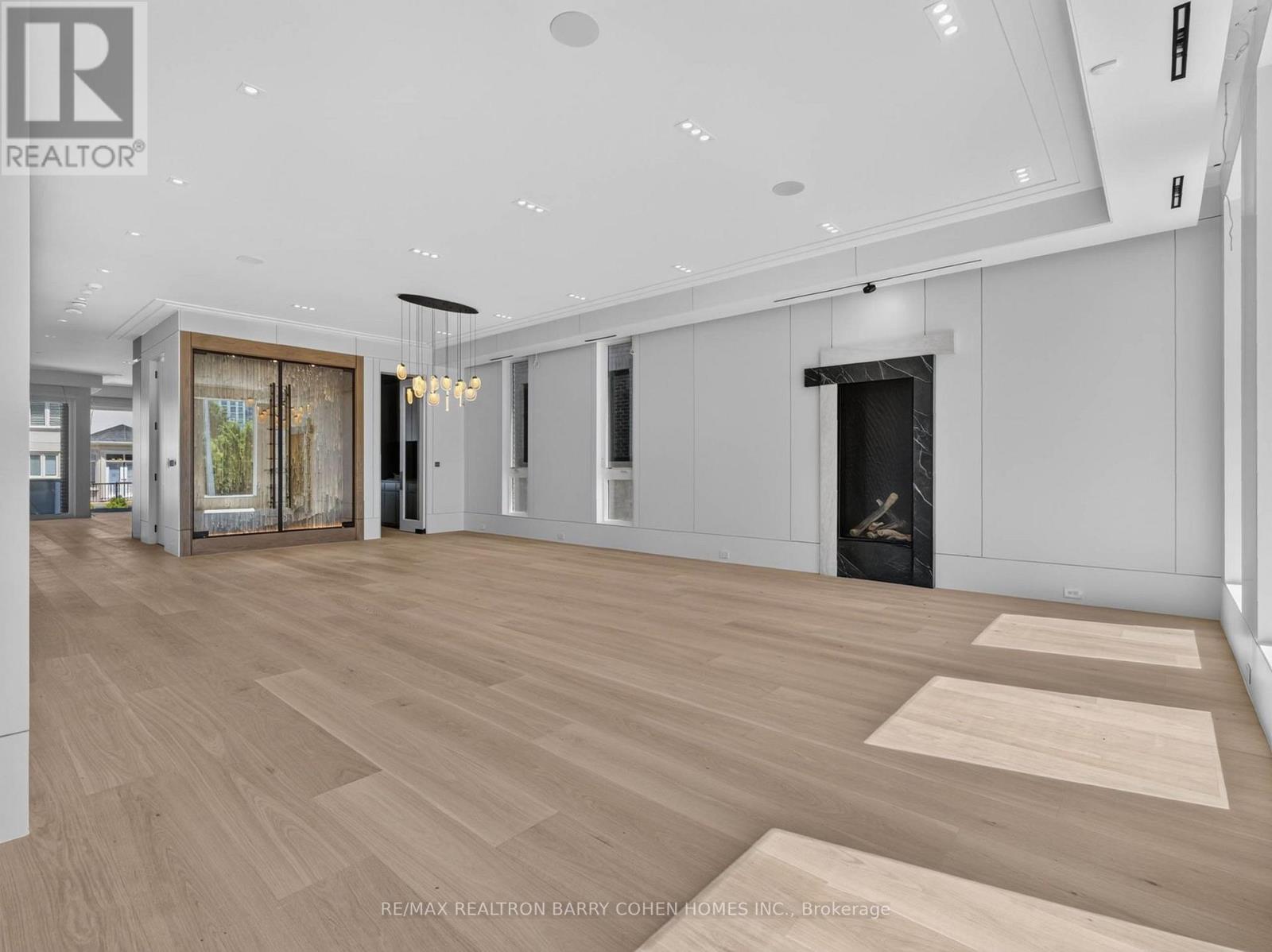 26 CLINTON DRIVE - 4
