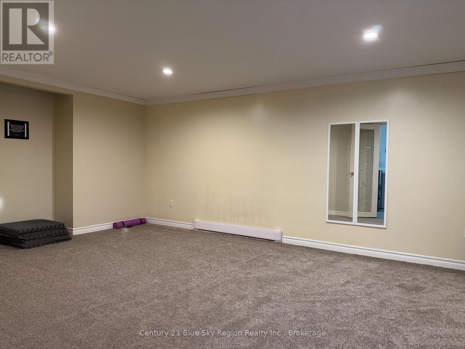 790 LAURENTIAN AVENUE - Image 24
