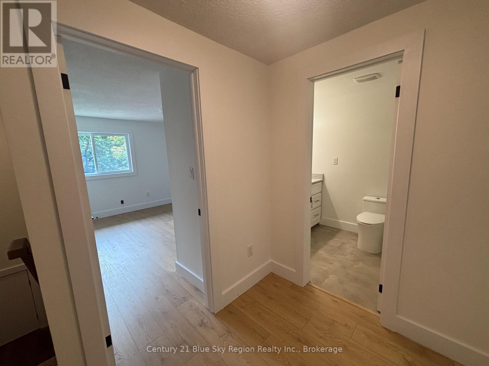 28 LOVELL AVENUE - 18
