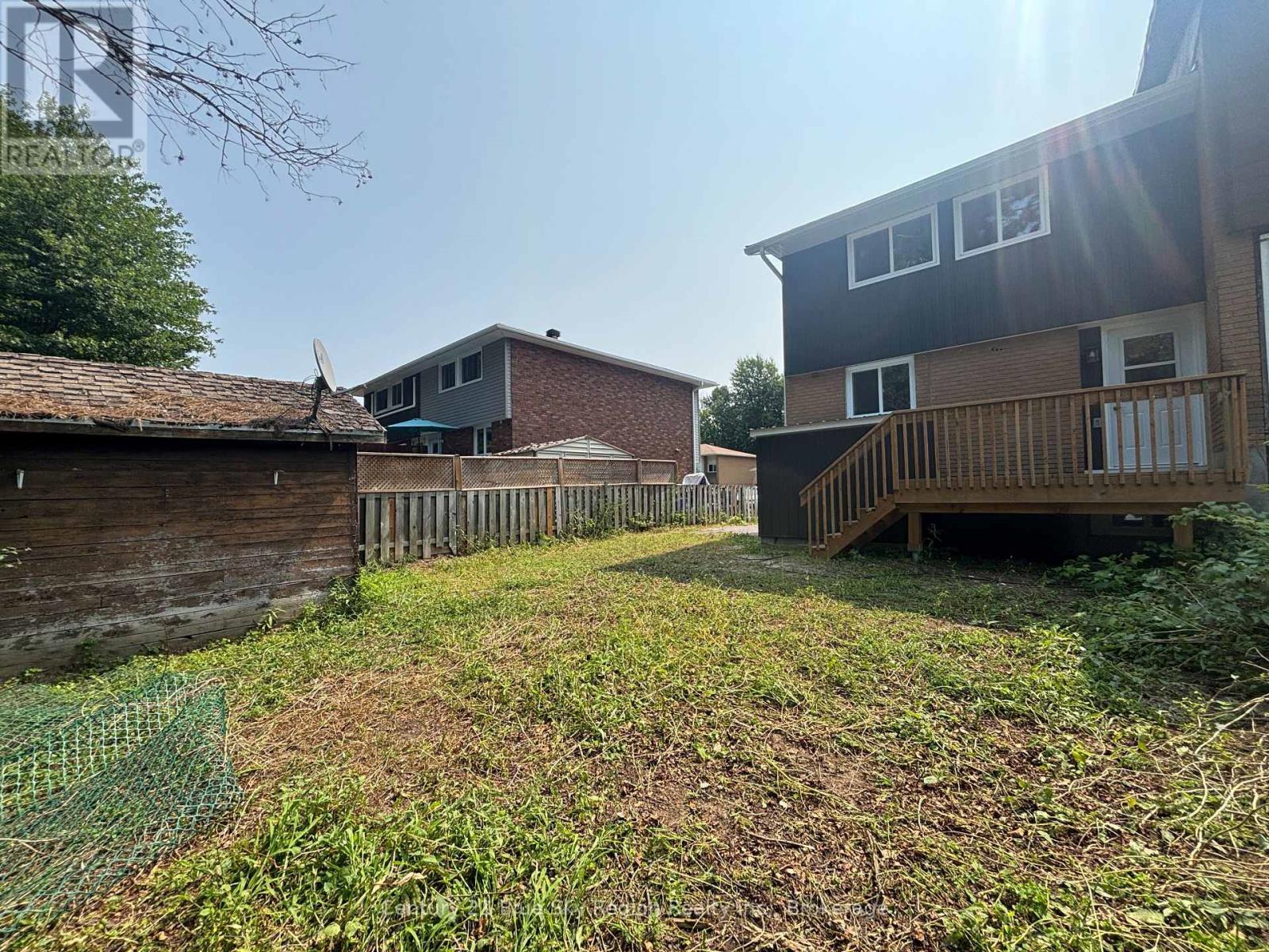 28 LOVELL AVENUE - 40