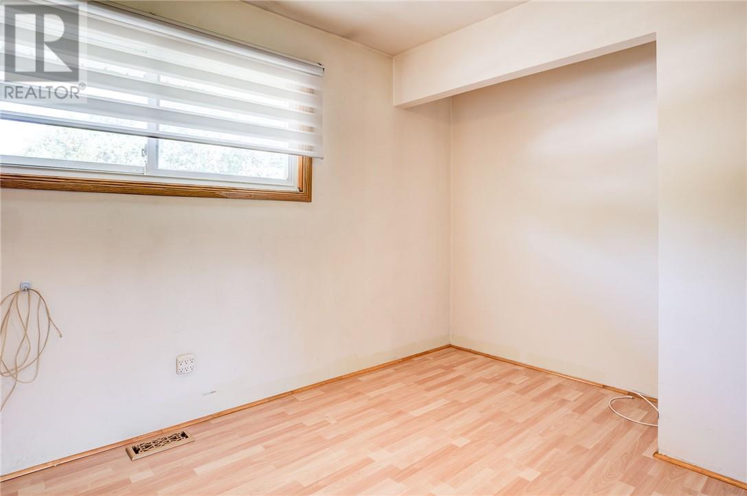 222 Riverside Drive - 18