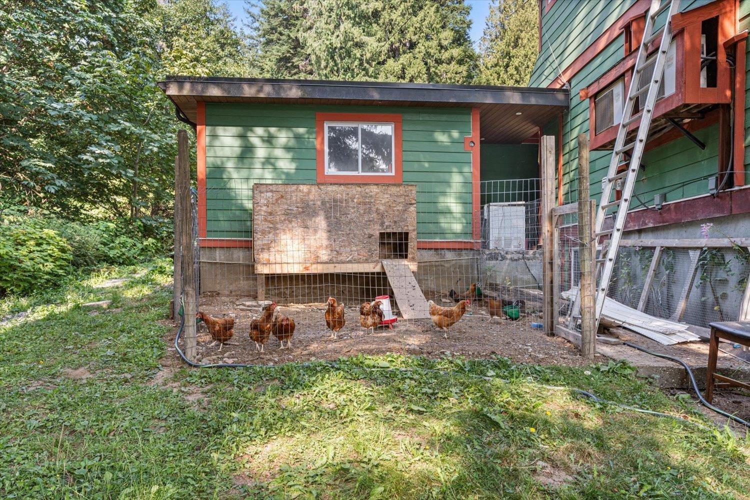 6 Bed, 4 Bath House for Sale in Chilliwack – 4820 SOUTHSIDE ROAD, Ryder Lake, Chilliwack – MLS# R3154632 - Image 35