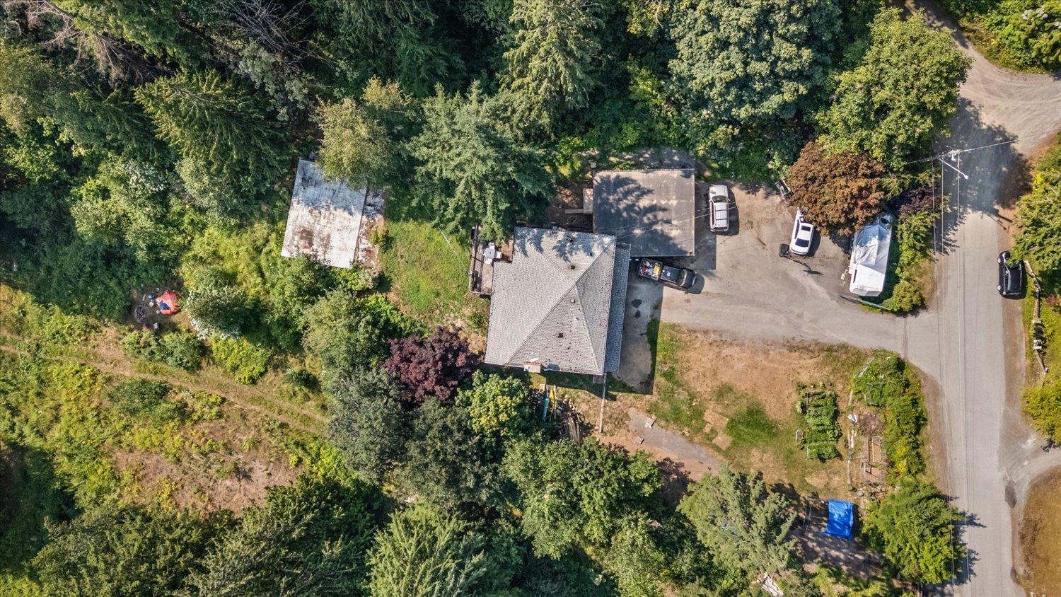 6 Bed, 4 Bath House for Sale in Chilliwack – 4820 SOUTHSIDE ROAD, Ryder Lake, Chilliwack – MLS# R3154632 - Image 38