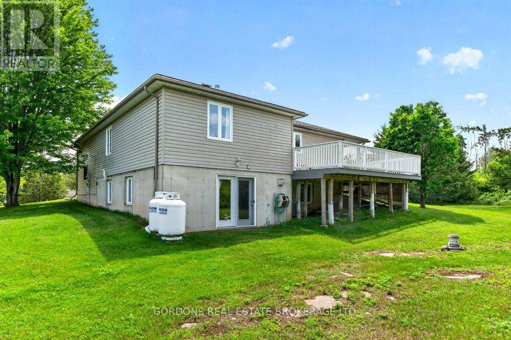 467 DENRIDGE ROAD - 11